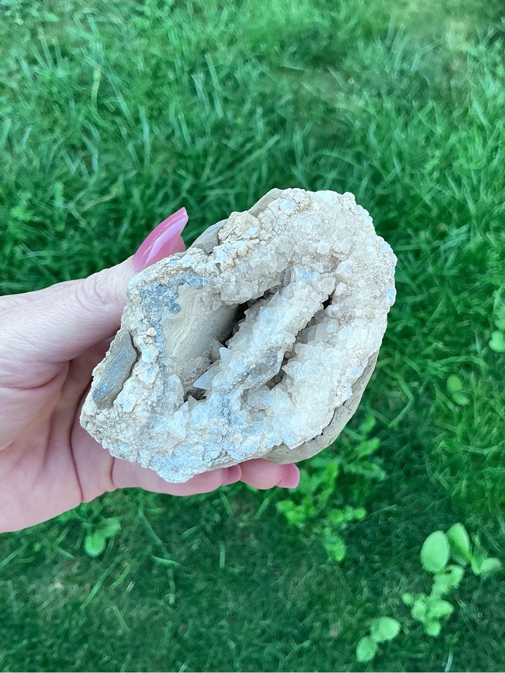 Dogtooth Calcite Geode 🪨